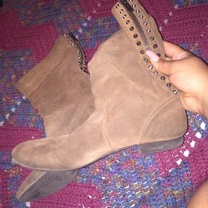 Gianni Bini Women’s Ankle Cut Boots (Used) 😍👢